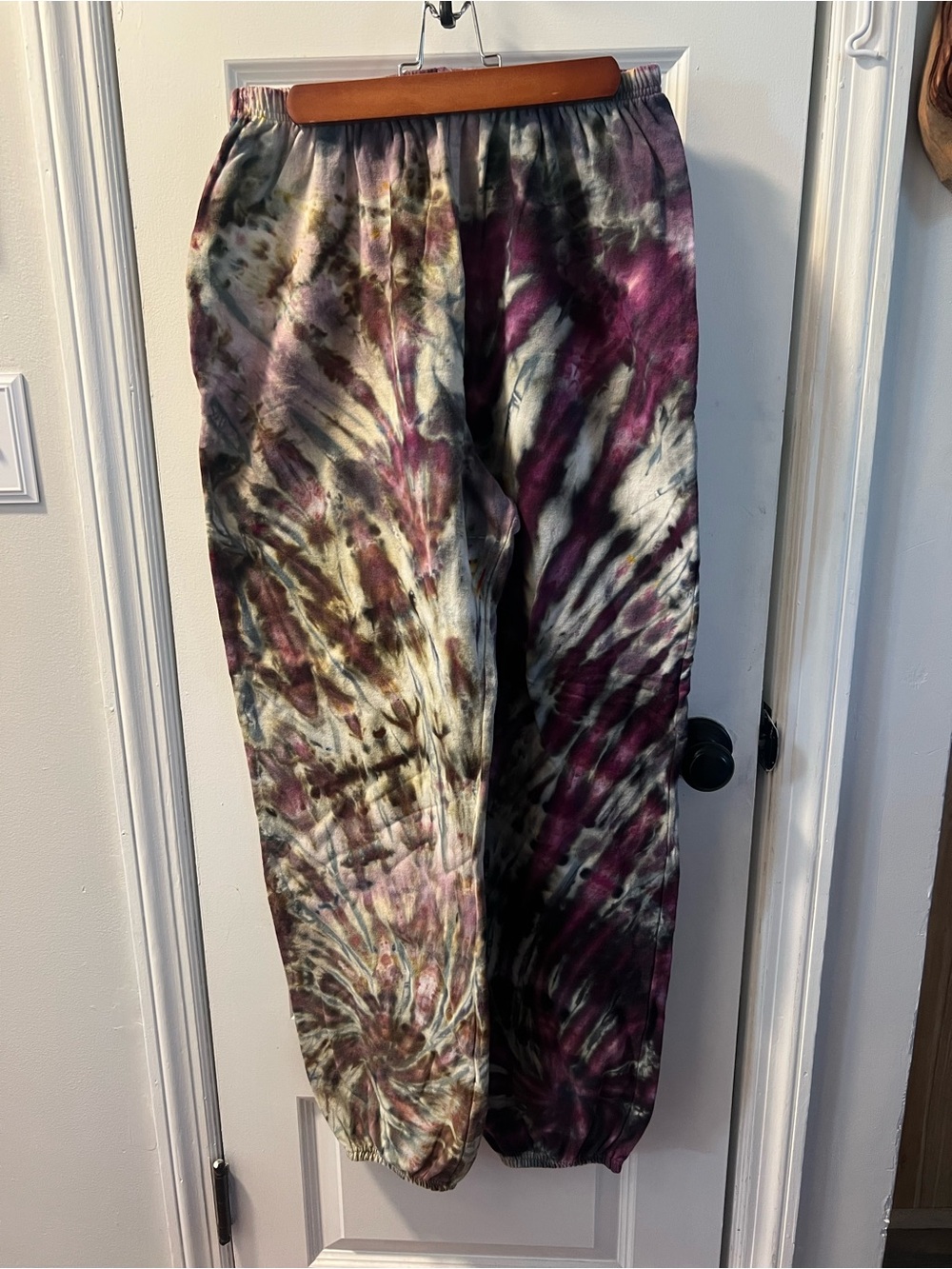 Tie-Dye Relaxed Track Pants in Purple & Green